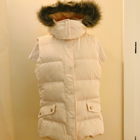 Talbots Jackets & Blazers - GORGEOUS CREAM TALBOTS PUFFER VEST